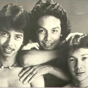 Ewan apo hiking society free mp3 download