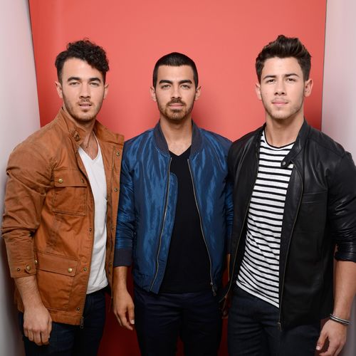 Jonas Brothers - S.O.S. lyrics | LyricsMode.com